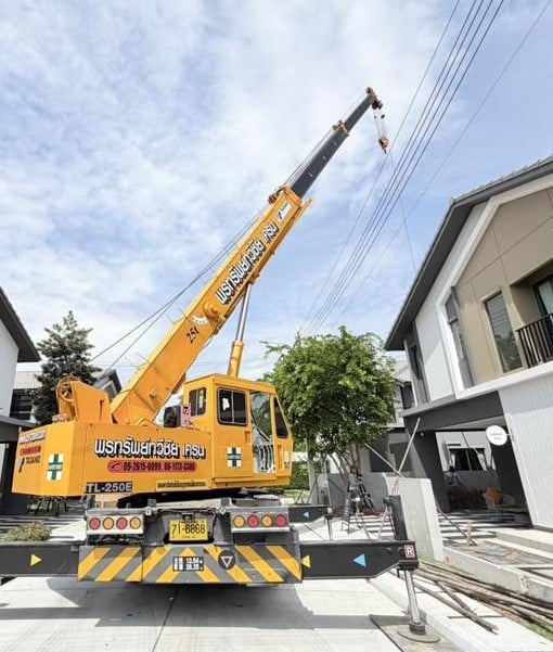 รถเครน 25 ตัน ยกต้นไม้ ในกรุงเทพฯ | ให้เช่ารถเครน PST.CRANE